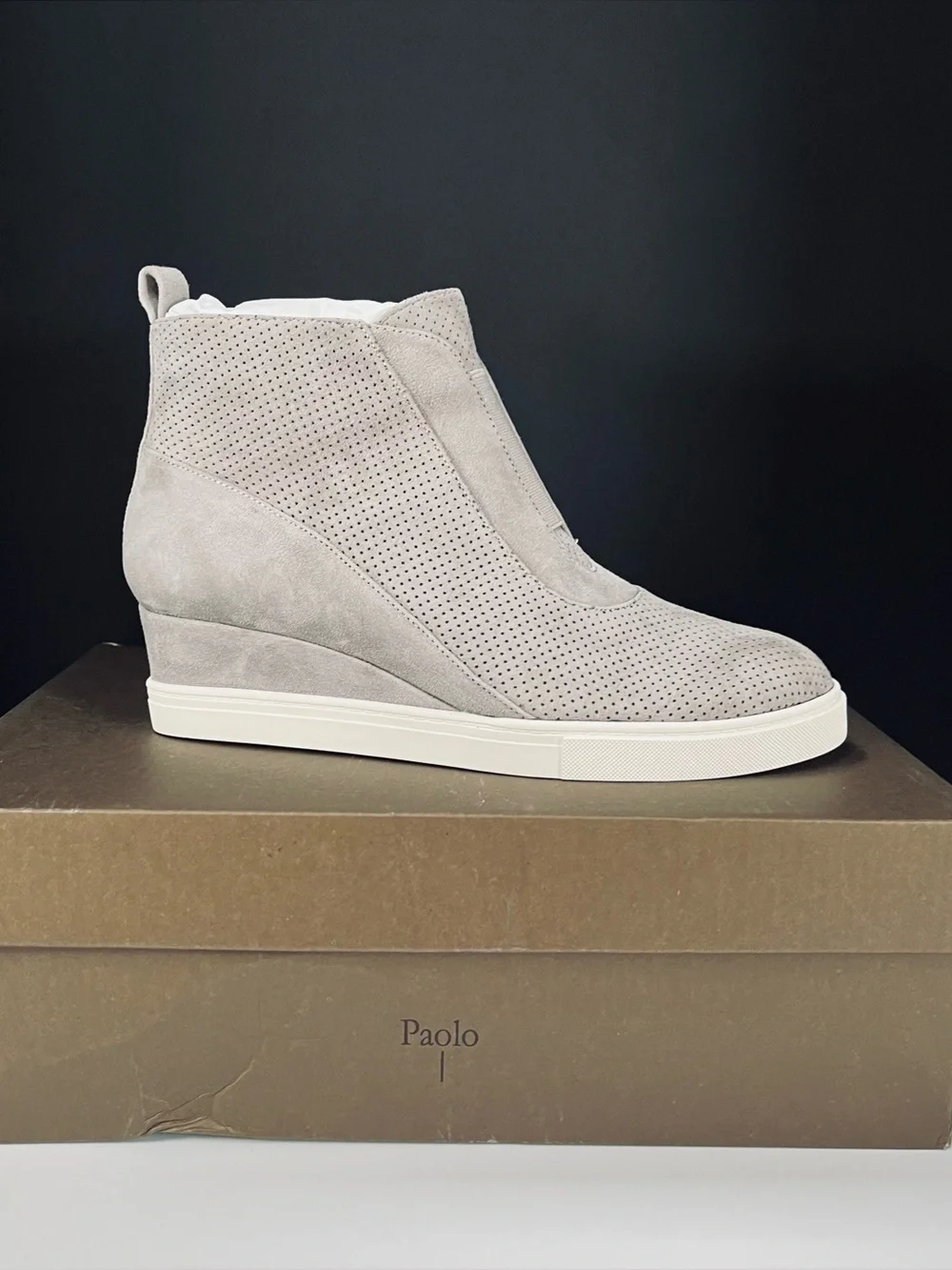 Linea Paolo Women’s Light Gray Perforated Wedge Sneaker Boot Size 7 1/2 M